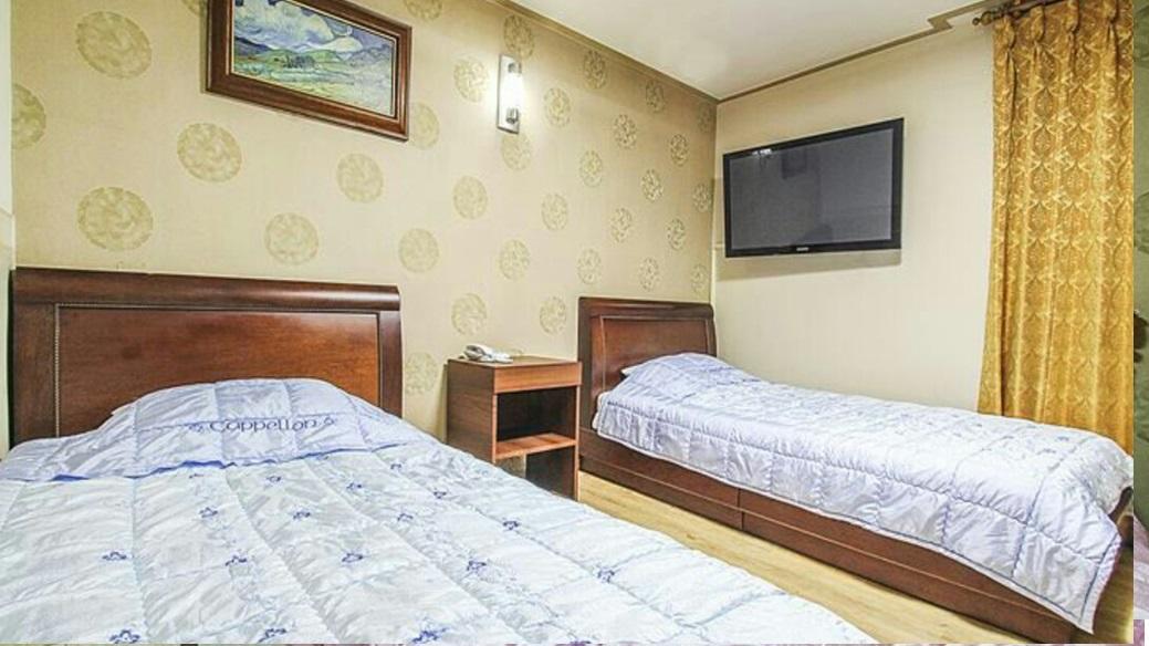 Bobos Hotel Чеджу Екстериор снимка